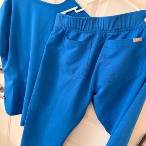 Figs Women's Blue Scrub Set